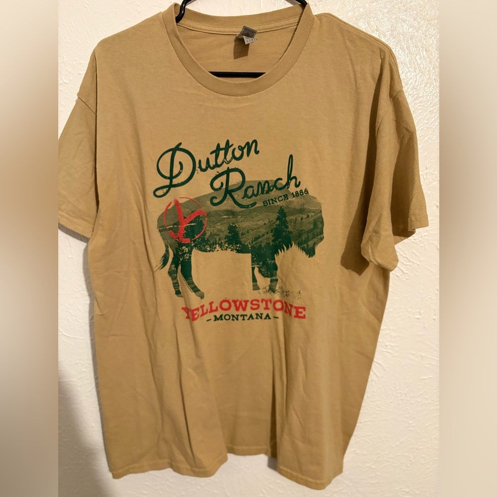 Short sleeve yellow stone shirt